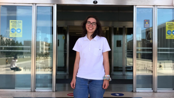 Planalto - Antiga aluna recebe prémio de mérito na Faculdade de Direito