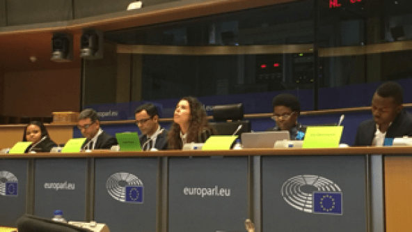 Planalto - Antiga Aluna do Mira Rio no Parlamento Europeu